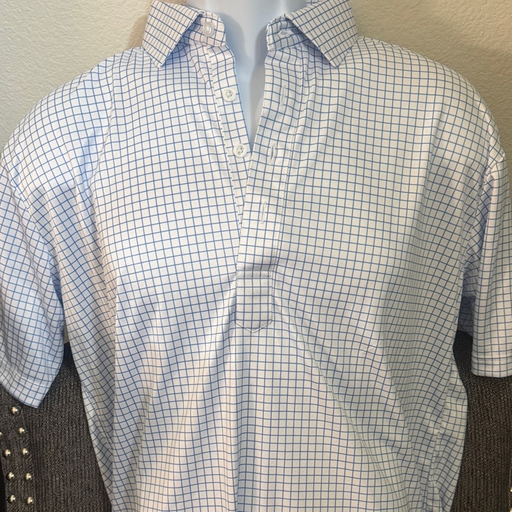 Stylish White and Blue Grid Pattern Shirt